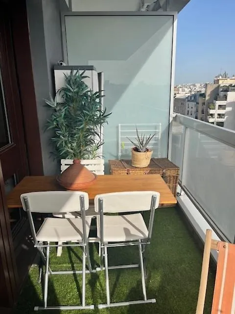 4-Bed Apartment Paris 12 France